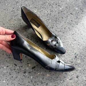 Sesto Meucci Women’s 8.5 Narrow Black Leather Cutout Heels Kitten